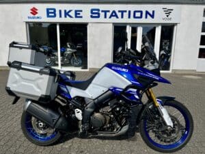 SUZUKI_DL1050DE_V-STROM_2023_BLÅ-HVID (2)