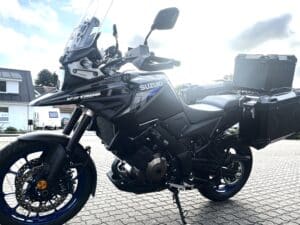 SUZUKI_DL1050RR_V-STROM_2024_SORT-BLÅ (5)