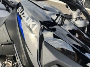 SUZUKI_DL1050RR_V-STROM_2024_SORT-BLÅ (6)