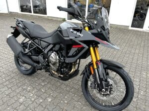 SUZUKI_DL800DE_V-STROM_M5_2025_SORT (3)