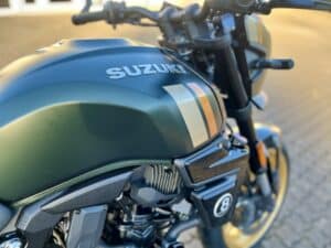 SUZUKI_GSX-8TT_2026_GRØN (12)