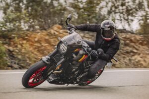 SUZUKI_GSX-8TT_Sort_Gallery5