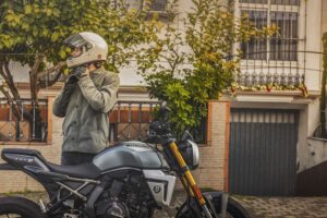SUZUKI_GSX-8T_Grøn_Gallery8