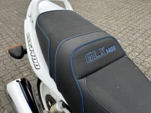 SUZUKI_GSX1400_K3_HVID-BLÅ (6)