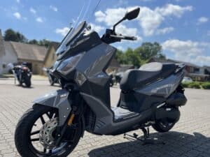 SYM_Joyride_300_grå (3)