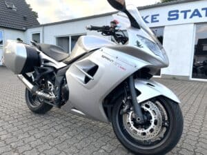 TRIUMPH_SPRINT_GT_1050_2011 (2)