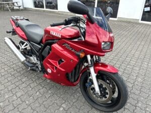 YAMAHA_FZS600_1999_RØD (3)
