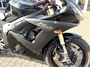YAMAHA_YZF-R6_2005_SORT (7)