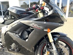 YAMAHA_YZF-R6_2005_SORT (8)